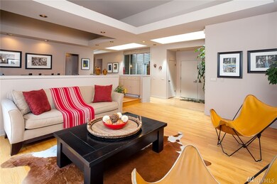 8178 W Mercer Way, Mercer Island, WA 98040 - photo 4