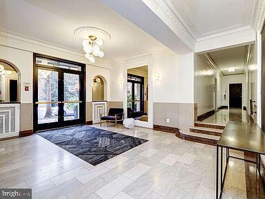 Swarthmore Condos unit 307, Washington, DC 20037 - photo 2