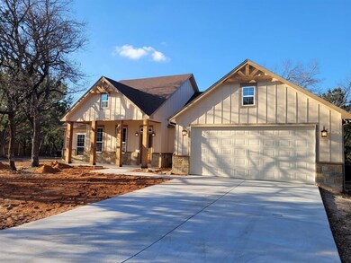 832 Corral Dr, Granbury, TX 76048 - photo 2