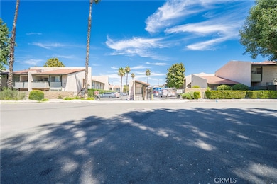 2255 Cahuilla St unit 32, Colton, CA 92324 - photo 7