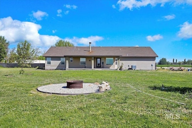 867 W 475 Ln S, Heyburn, ID 83336 - photo 4