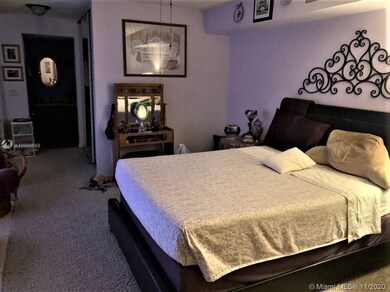 LARGE PRIMARY BEDROOM UPSTAIRS.
