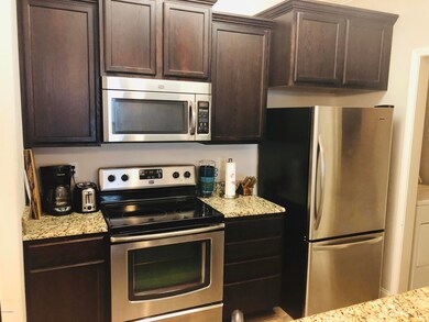 206 Bottlebrush - Kitchen Stove, Microwa