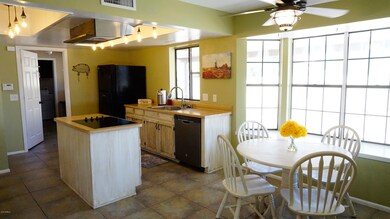 Kitchen 1