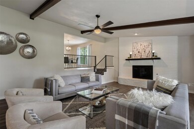 913 Edgecliff Dr, Bedford, TX 76022 - photo 3