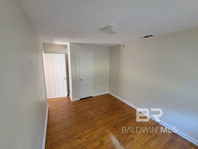 1404 Stevens Ln, Mobile, AL 36618 - photo 7