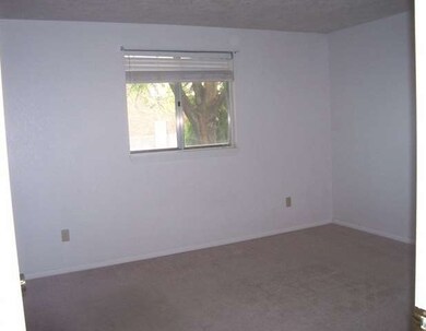 1112 E Sheridan Ave, Nampa, ID 83686 - photo 7