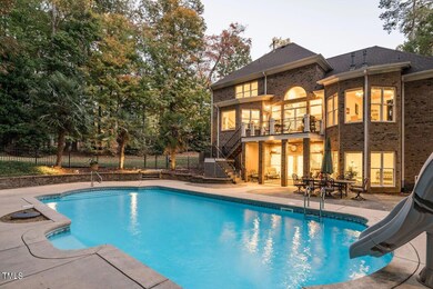 081-1280x960-back-and-pool-twilight