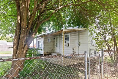 2415 Joyce Ave (3)