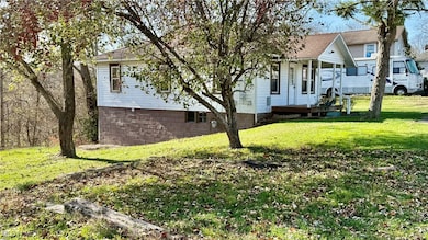 5018 Elmwood Ave, Parkersburg, WV 26101 - photo 2