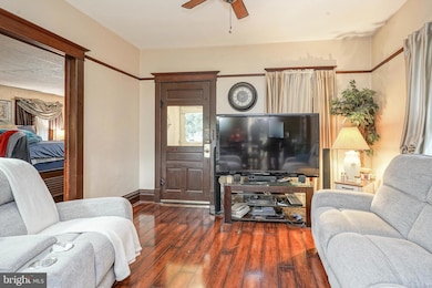 102 Delaware Ave unit FRONT, Penns Grove, NJ 08069 - photo 4