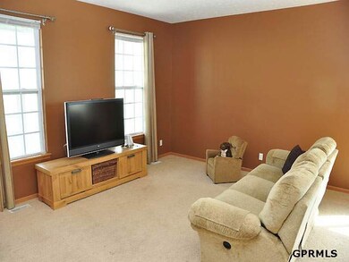 2418 S Mineral Dr, Papillion, NE 68046 - photo 4