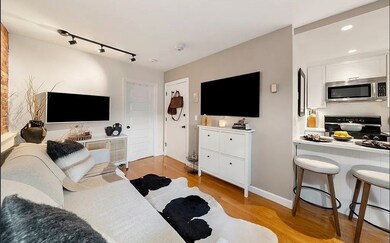 9 Hancock St unit 5, Boston, MA 02114 - photo 6