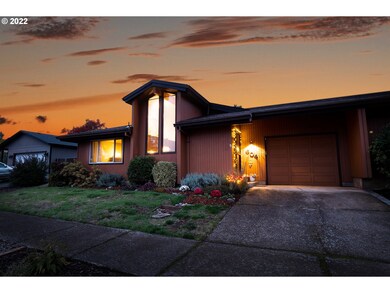 604 T St, Springfield, OR 97477 - photo 2