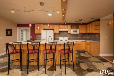 108_082520_8325 Wilcox St