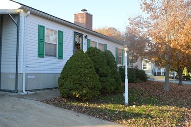 27 Hummingbird Ln, Tiverton, RI 02878 - photo 2