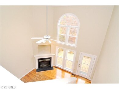 Den/Family/Great Room - Huge Floor to Ceiling wind