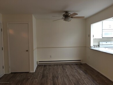 79 Lexington Ct, Red Bank, NJ 07701 - photo 4