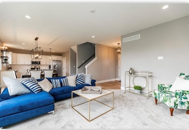 509 Grey Slate Dr SW, Cedar Rapids, IA 52404 - photo 7