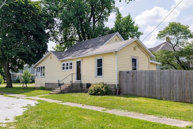 214 N NEWTON ST GOODLAND-28