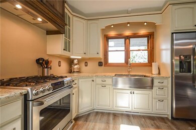 303 Dorys Rd, Dingmans Ferry, PA 18328 - photo 7