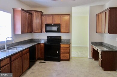 35292 Gosling Ln, Locust Grove, VA 22508 - photo 3