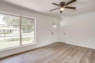 1214 S Ridgeway Dr, Cleburne, TX 76033 - photo 7