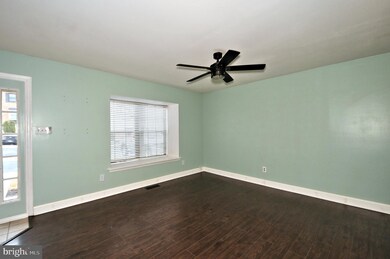 1950 Yorktown S, Norristown, PA 19403 - photo 3