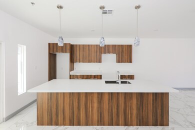 1011 Emerald Valley Dr unit 28 D, Laredo, TX 78043 - photo 4