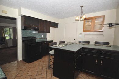 3089 Falcon Bridge Dr, Columbus, OH 43232 - photo 5