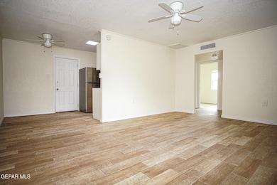 601 Lafayette Dr unit 4, El Paso, TX 79915 - photo 4