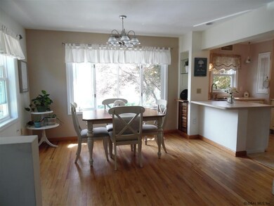 51 Sherwood Ave, Rensselaer, NY 12144 - photo 7