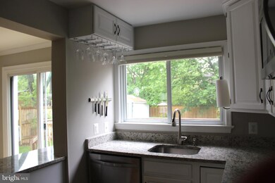 2705 Fort Dr, Alexandria, VA 22303 - photo 6