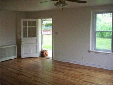 324 E Market St unit 1st Floor, Bethlehem, PA 18018 - photo 3