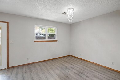 410 N Roney St, Carl Junction, MO 64834 - photo 5