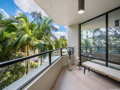 Covered Lanai Area (1)