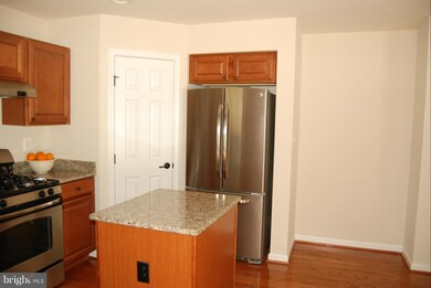 2757 Quantim Ct, Manchester, MD 21102 - photo 5