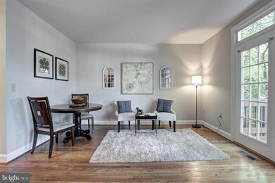 2902 Oakton Crest Place, Vienna, VA 22181 - photo 7