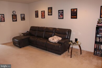 16408 Steerage Cir, Woodbridge, VA 22191 - photo 6