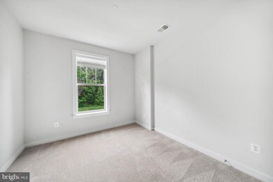 817 Badger Ave, Frederick, MD 21702 - photo 5