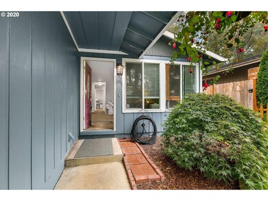 18365 Willamette Dr, West Linn, OR 97068 - photo 4