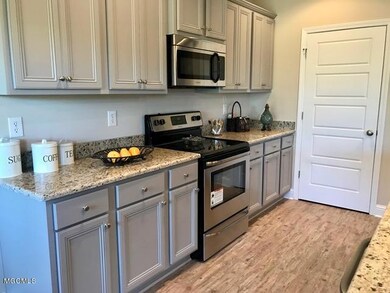 The%20Iris%20-%20Kitchen%201