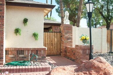 4570 E McNeil 03