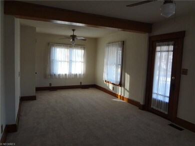 Huge living room, great for family get togethers