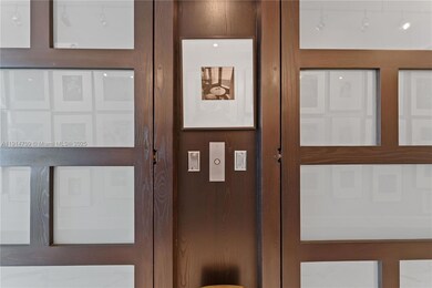 6000 Indian Creek Dr unit PH-2501, Miami Beach, FL 33140 - photo 2