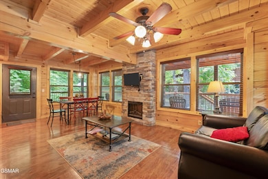 05-2377 Alpine Village Way02