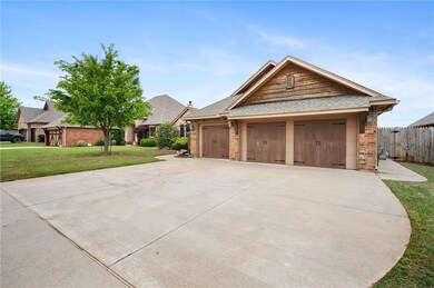 801 Kelsi Dr, Moore, OK 73160 - photo 4
