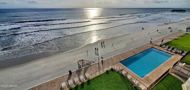 07 Southeast Pool View2