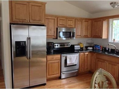 29 Chicopee St, Worcester, MA 01602 - photo 4