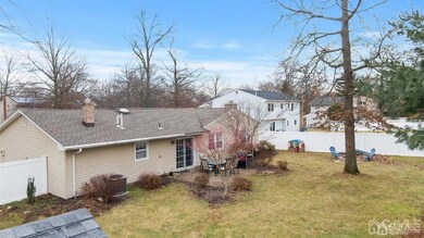 4 Snowdrift Dr, Piscataway, NJ 08854 - photo 5